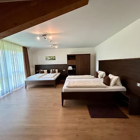 Am Lindenhain Apartment Erding