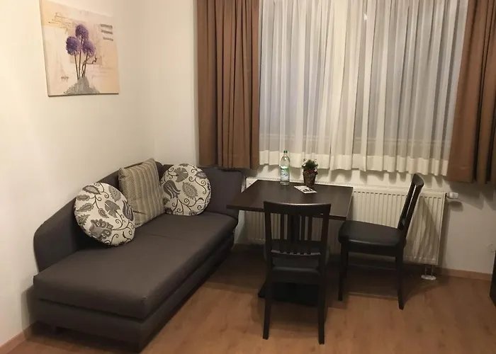 Gaestehaus Am Lindenhain Apartamento