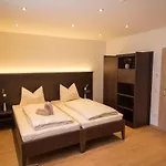 Gaestehaus Am Lindenhain Appartement